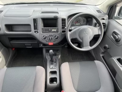 Mitsubishi LANCER VAN