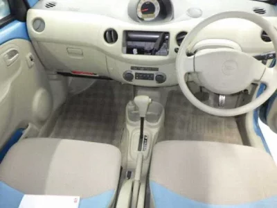 Daihatsu Esse