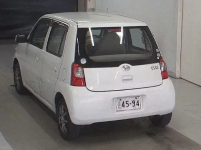 Daihatsu Esse