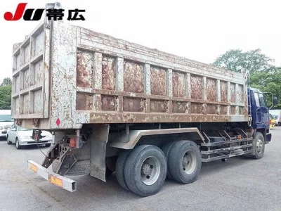 Isuzu TRUCK