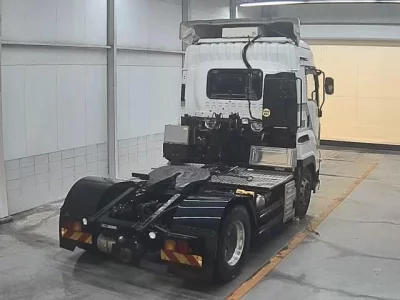 Isuzu TRUCK