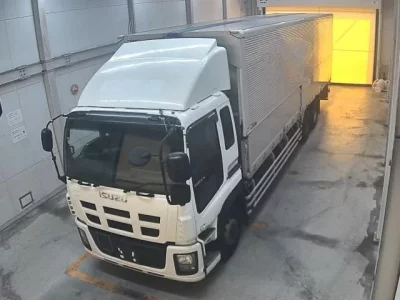 Isuzu TRUCK
