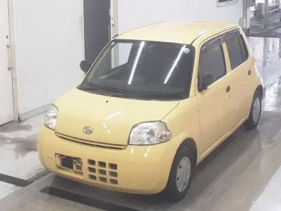 Daihatsu Esse