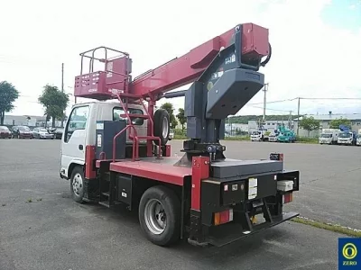 Isuzu ELF