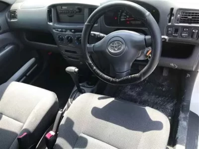 Toyota SUCCEED