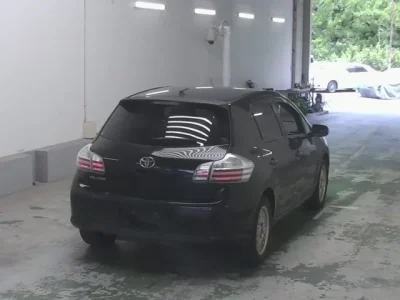 Toyota BLADE