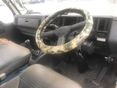 Mazda TITAN