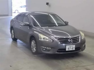 Nissan TEANA