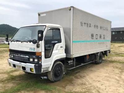 Isuzu JUSTON