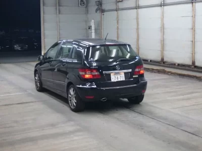 Mercedes-Benz B CLASS