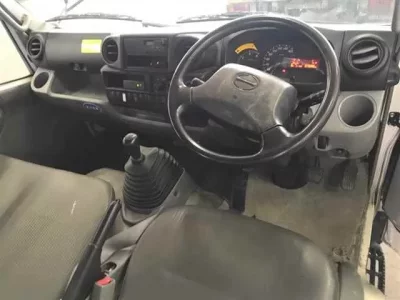 Hino DUTRO
