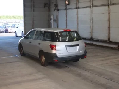 Mitsubishi LANCER VAN