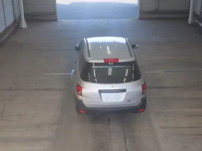 Mitsubishi LANCER VAN