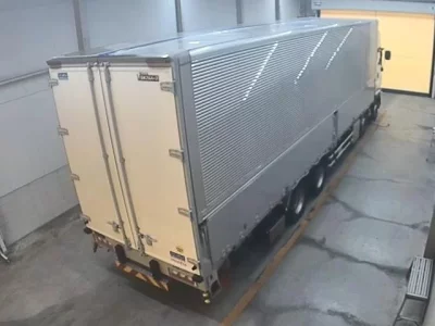 Isuzu TRUCK