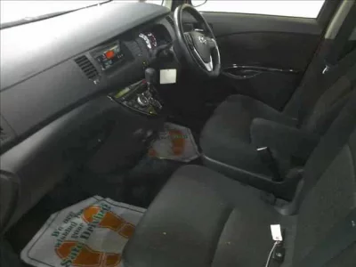 Toyota ISIS