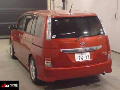 Toyota ISIS