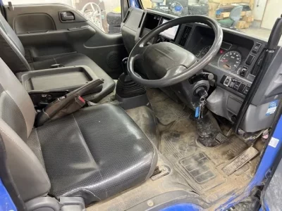 Mazda TITAN