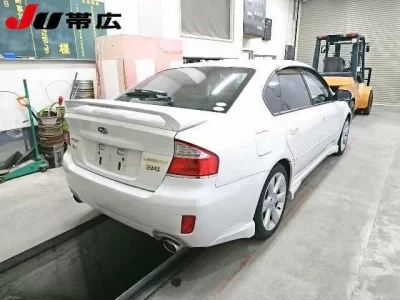 Subaru LEGACY B4