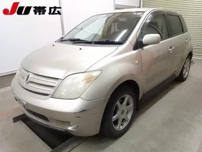 Toyota IST