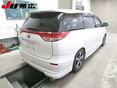 Toyota ESTIMA HYBRID