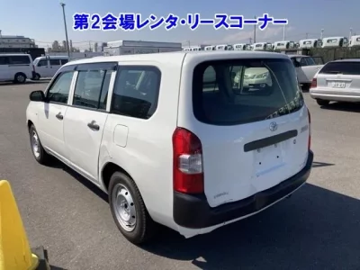 Toyota SUCCEED