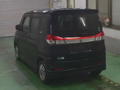 Mitsubishi DELICA D2
