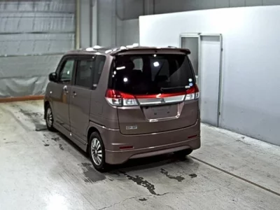 Mitsubishi DELICA D2