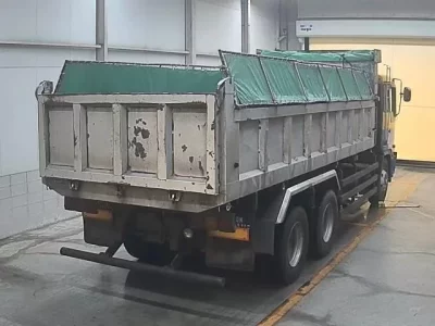 Hino TRUCK