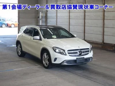 Mercedes-Benz GLA CLASS