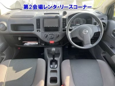 Nissan AD
