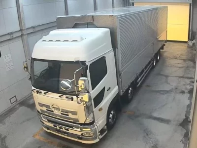 Hino TRUCK