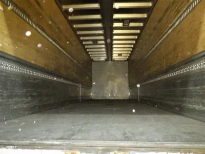 Isuzu TRUCK