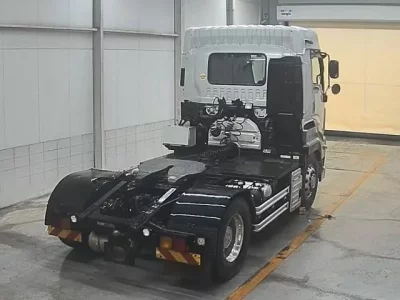 Isuzu TRUCK