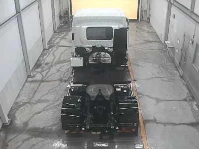 Isuzu TRUCK