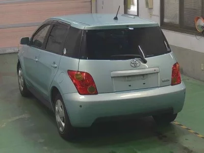 Toyota IST