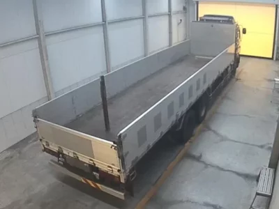 Isuzu TRUCK