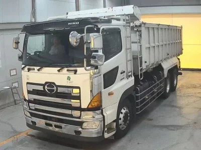 Hino TRUCK