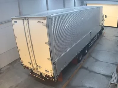 Isuzu TRUCK