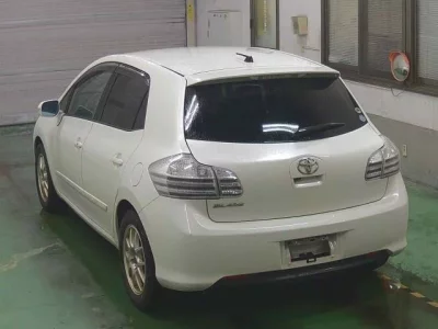 Toyota BLADE