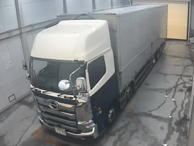 Hino TRUCK