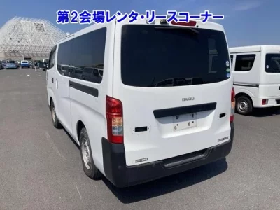 Isuzu COMO