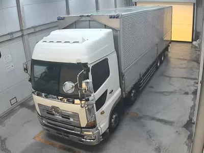Hino TRUCK