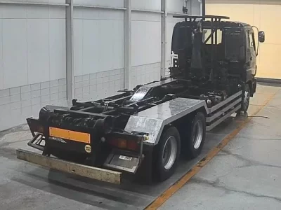 Isuzu TRUCK