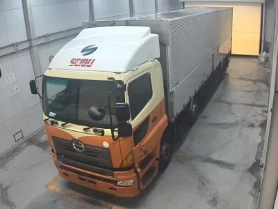 Hino TRUCK