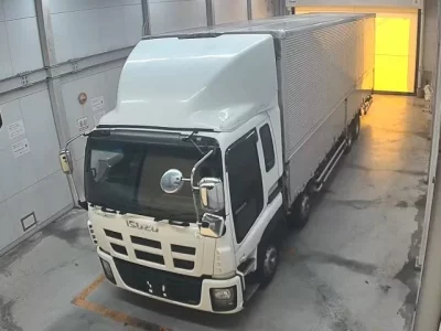 Isuzu TRUCK