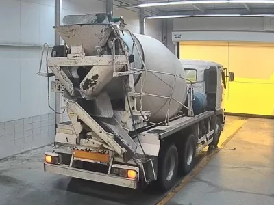 Hino TRUCK