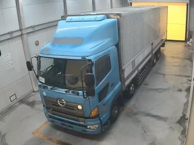 Hino TRUCK