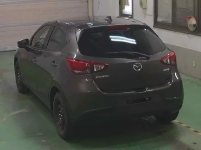 Mazda DEMIO