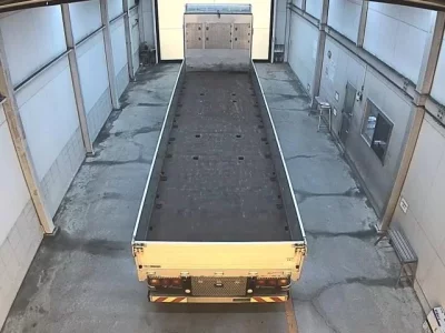Isuzu TRUCK