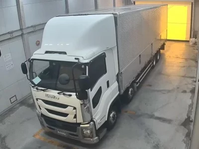 Isuzu TRUCK